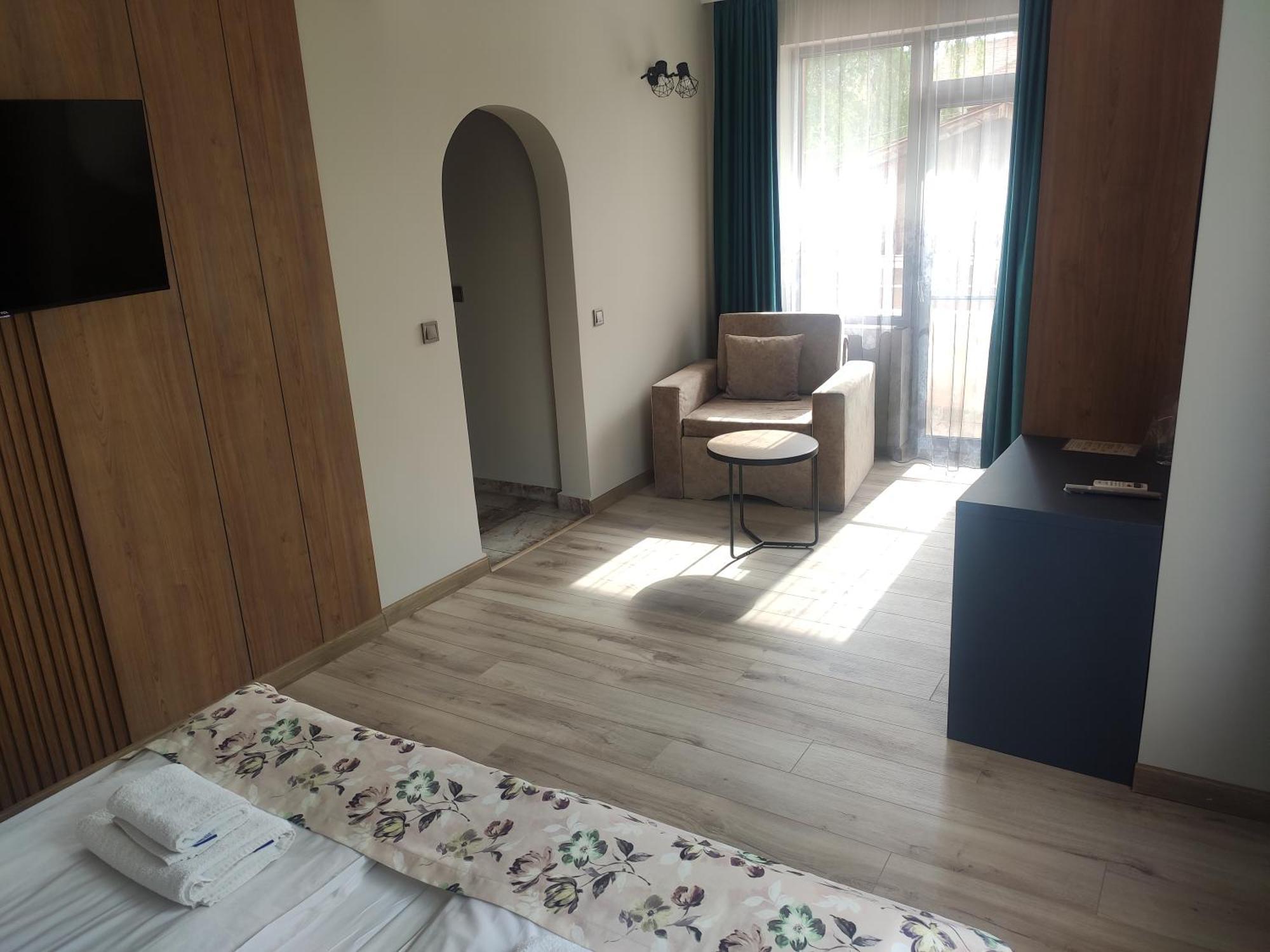 ולינגראד Family Hotel Neliya מראה חיצוני תמונה