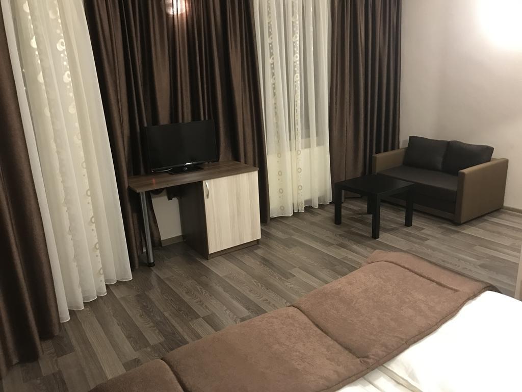 ולינגראד Family Hotel Neliya מראה חיצוני תמונה