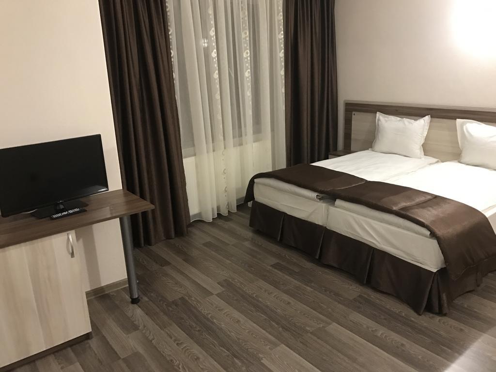 ולינגראד Family Hotel Neliya מראה חיצוני תמונה
