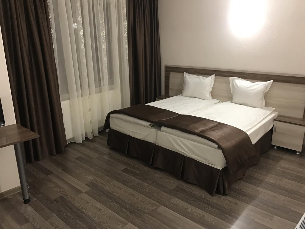 ולינגראד Family Hotel Neliya מראה חיצוני תמונה
