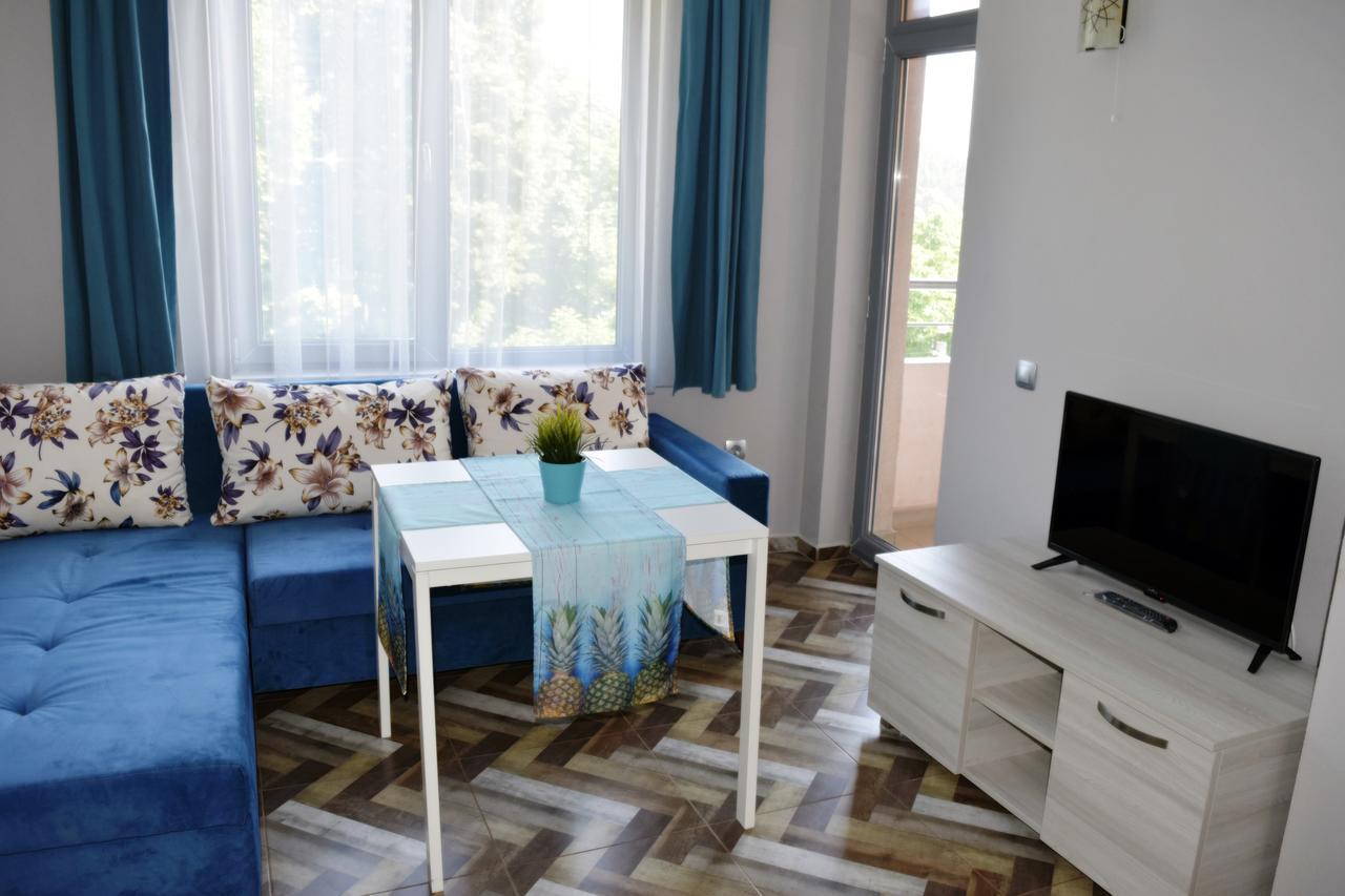 ולינגראד Family Hotel Neliya מראה חיצוני תמונה